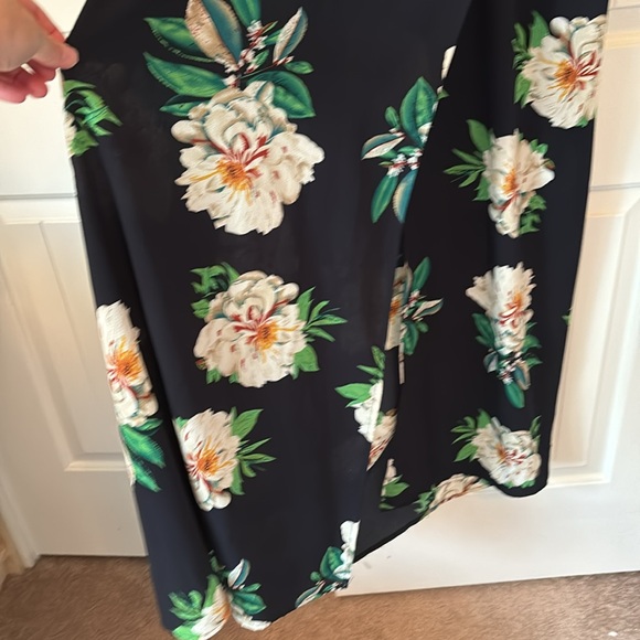 Open back floral dress - Size XL worn only once for a wedding. Loved it! - Picture 3 of 9